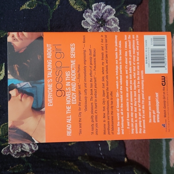 2 for 10 a gossip girl novel - Picture 2 of 2